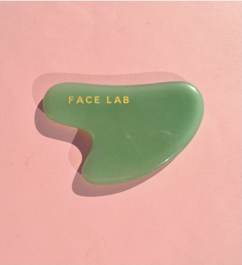 facelab-heart-gua-sha-green-aventurine