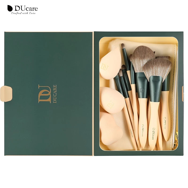 ducare-set-pro-14-brush-3-eponge-golden-pochette-17-pieces