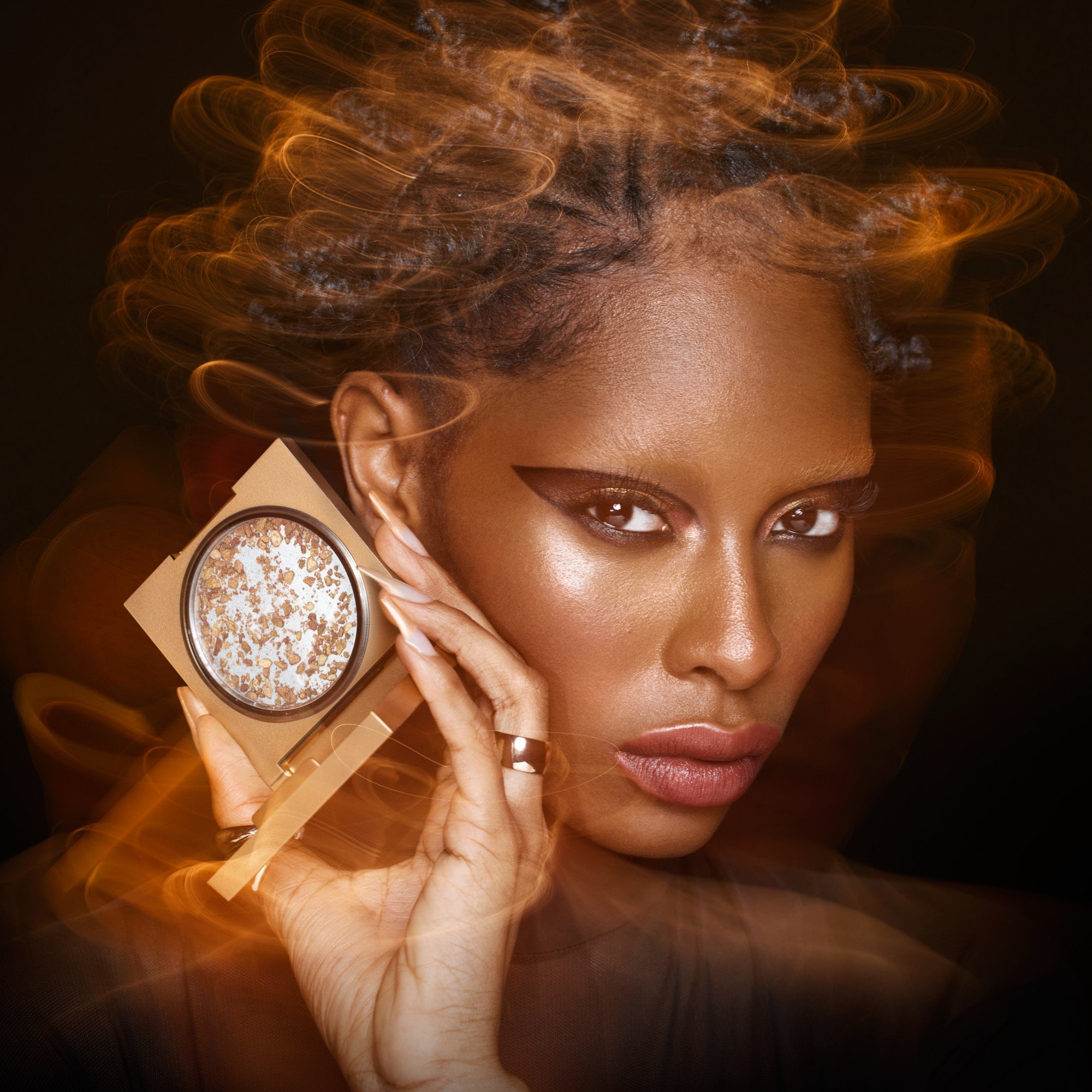 huda-beauty-empowered-face-gloss-highlighting-gel