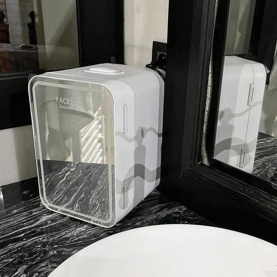 facelab-skincare-fridge-led-mirror