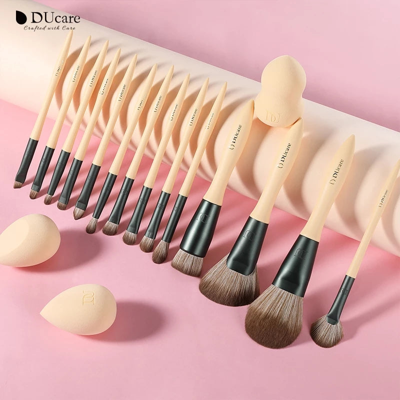 ducare-set-pro-14-brush-3-eponge-golden-pochette-17-pieces