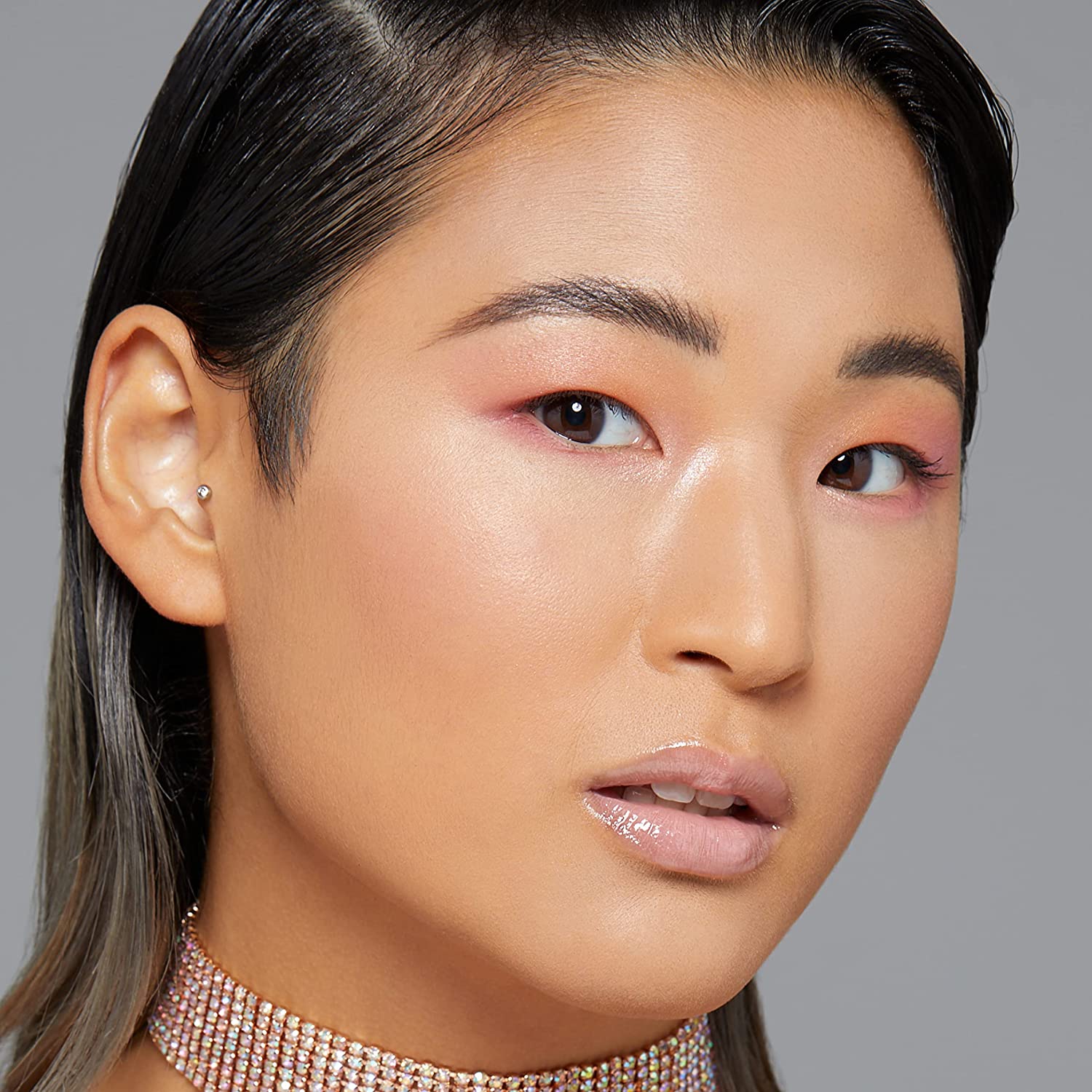 nyx-the-brow-glue-instant-brow-styler