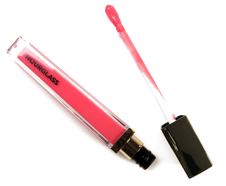 hourglass-volumizing-lip-gloss-horizon