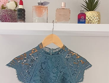 7 astuces pour faire tenir son parfum parfumer ses vetements