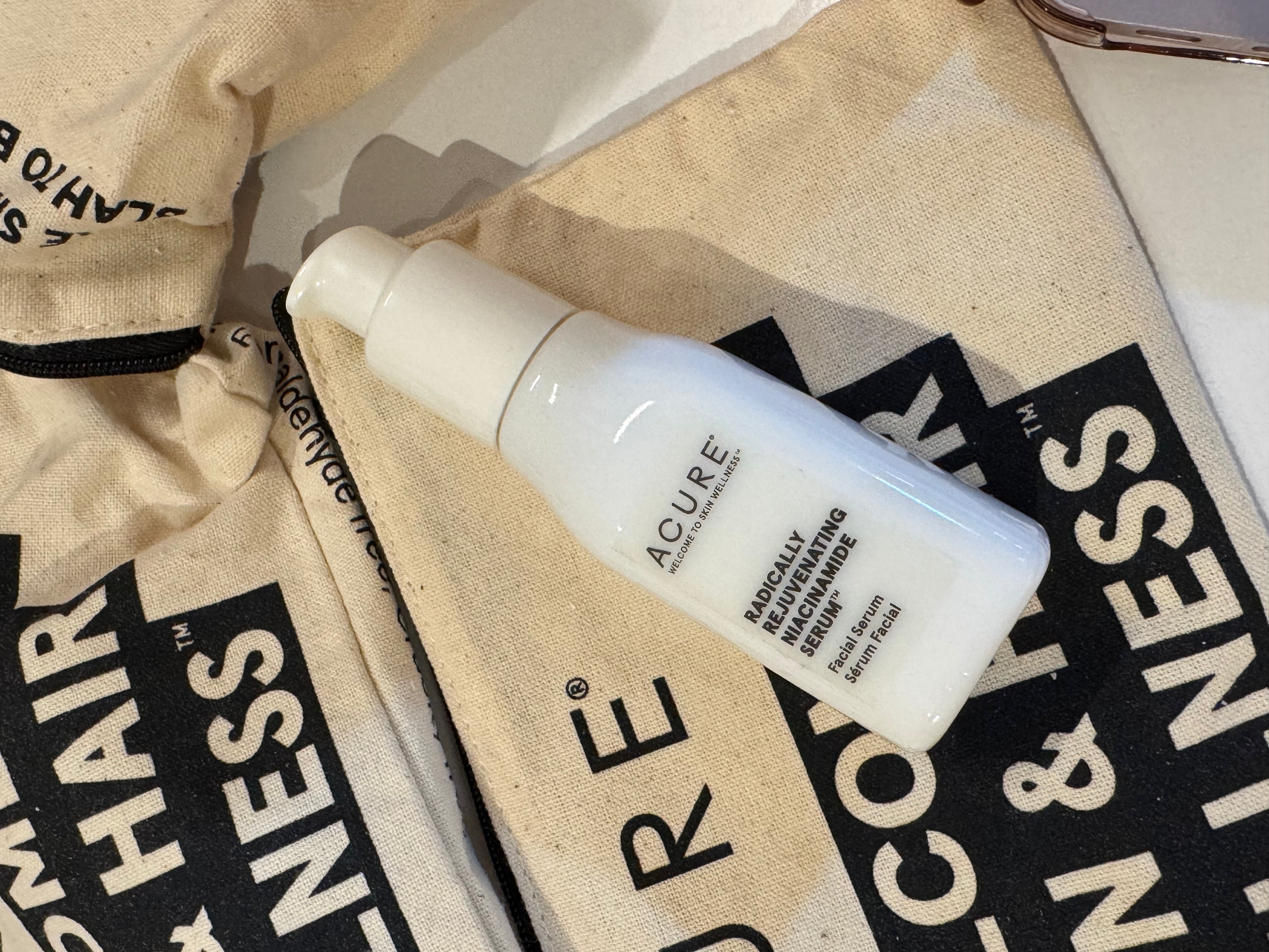 ACURE - Radically Rejuvenating Niacinamide Serum