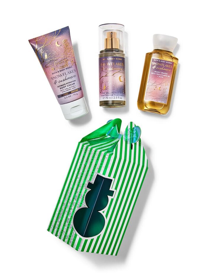 BATH & BODY WORKS -Snowflakes & Cashmere (3pcs)