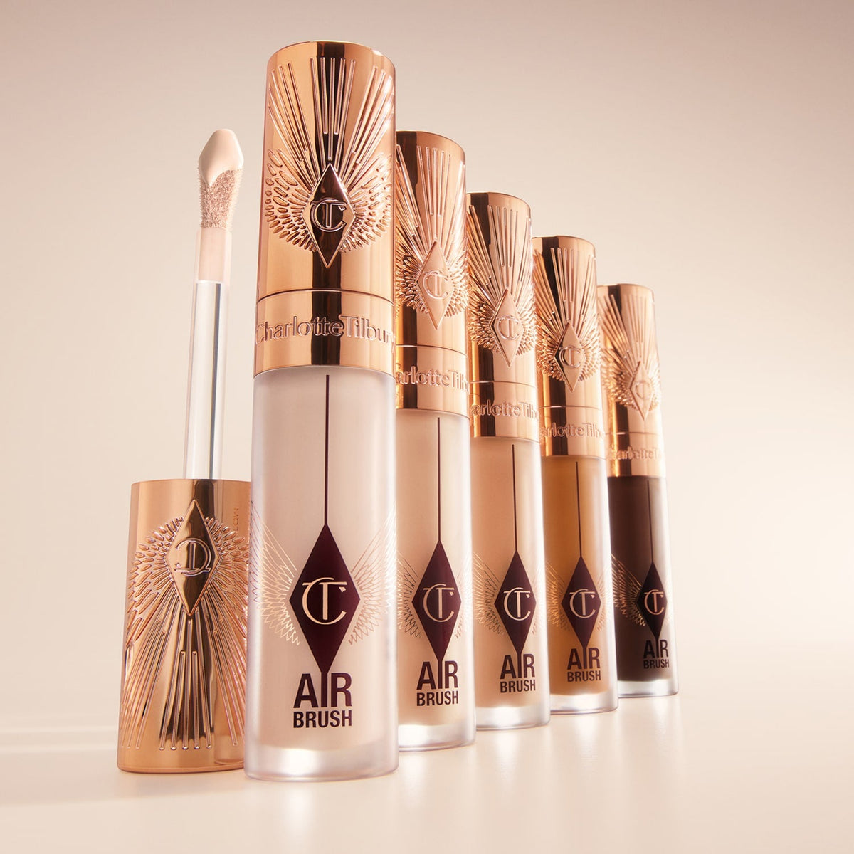 CHARLOTTE TILBURY -Airbrush Flawless Blur Concealer – Correcteur hydratant longue durée- Réf 3,5 Fair / clair
