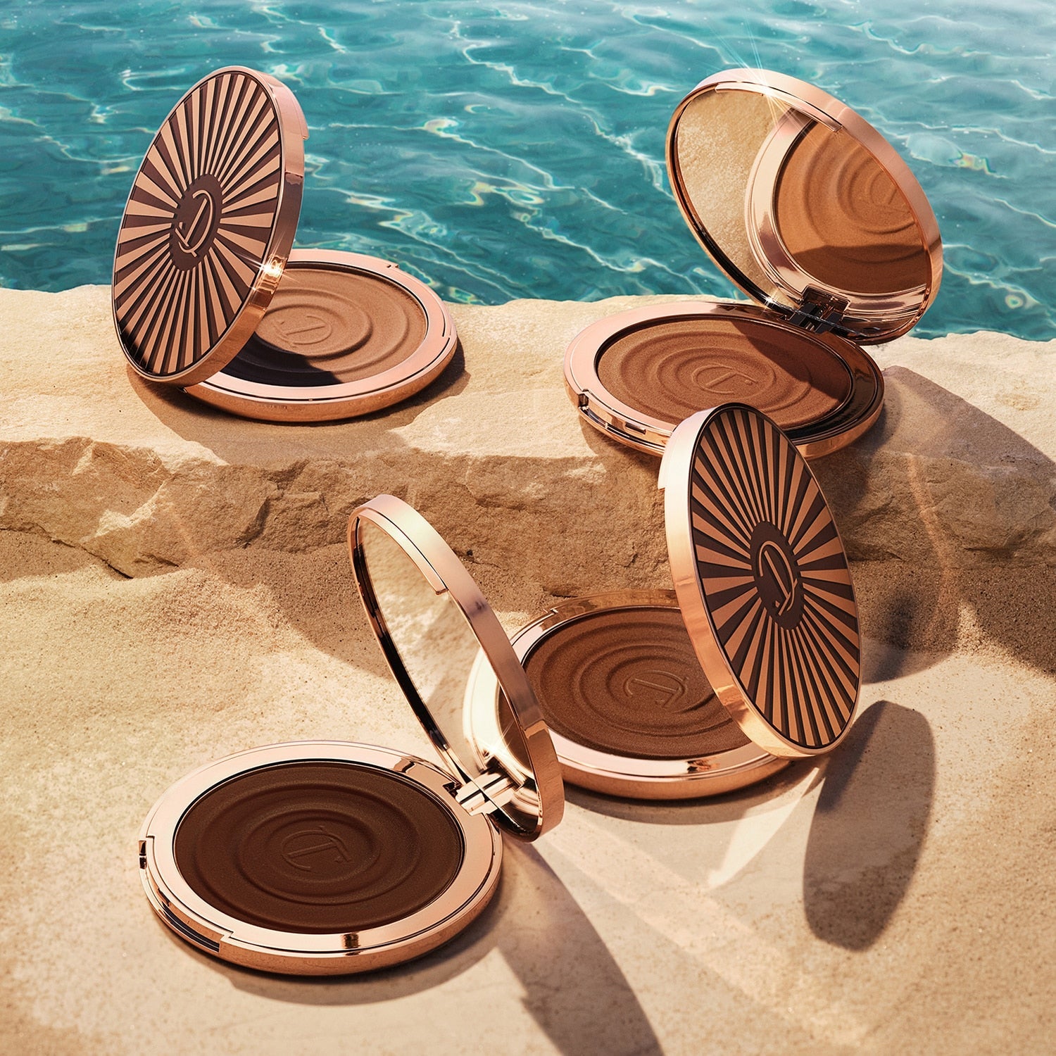 CHARLOTTE TILBURY - Beautiful Skin Sun-kissed Glow Bronzer - réf 4 Deep