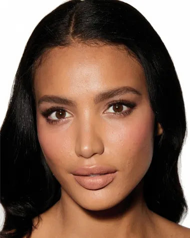 charlotte-tilbury-cheek-to-chic-blush-pillow-talk