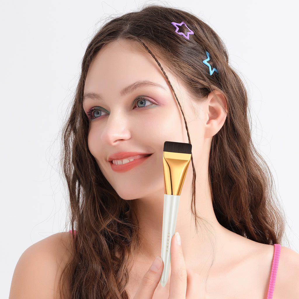 DOCOLOR - Ultrathin Foundation Brush Golden