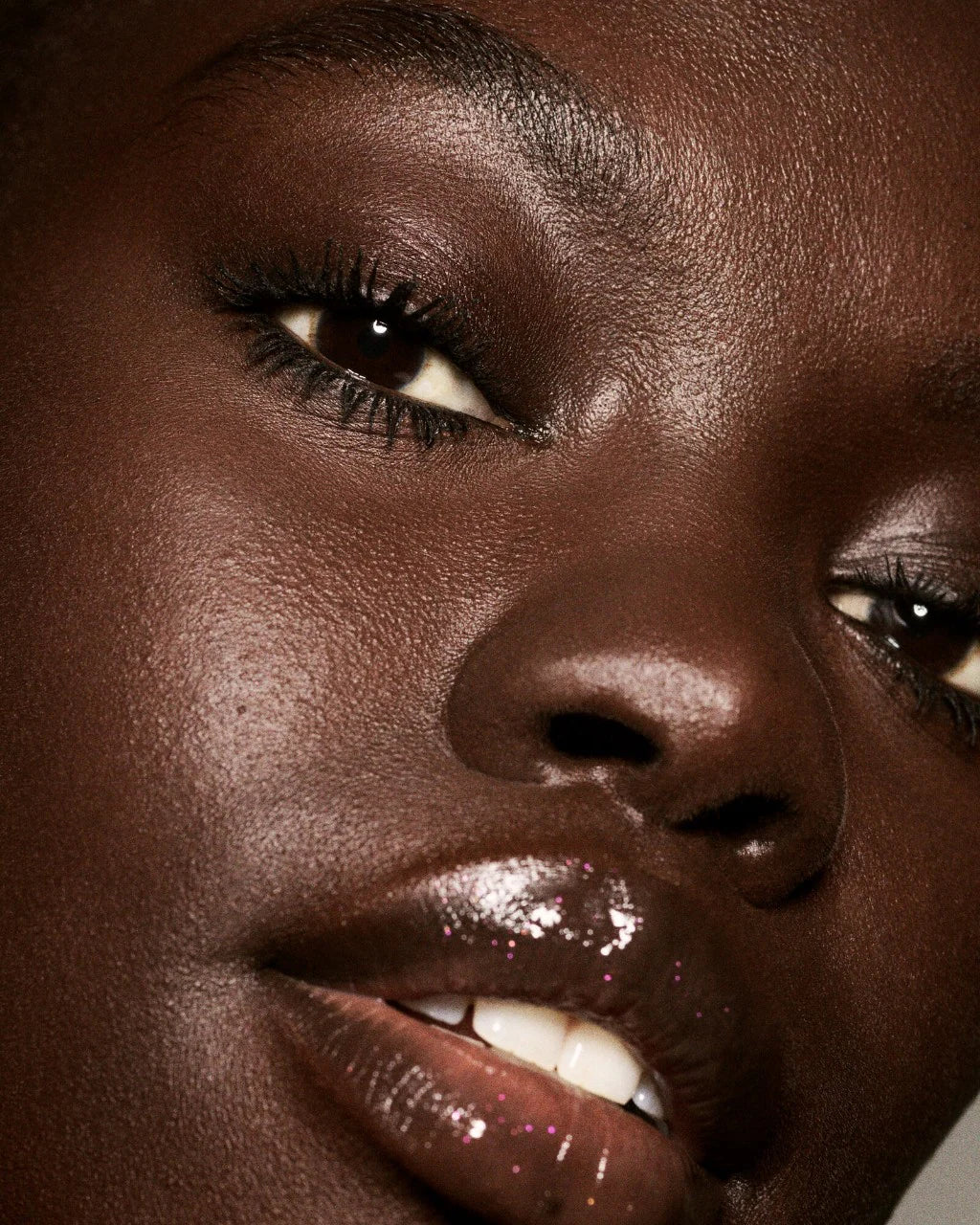 FENTY Beauty - Hella Thicc Full-size Volumizing Mascara - réf Cuz I'm Black  10ml