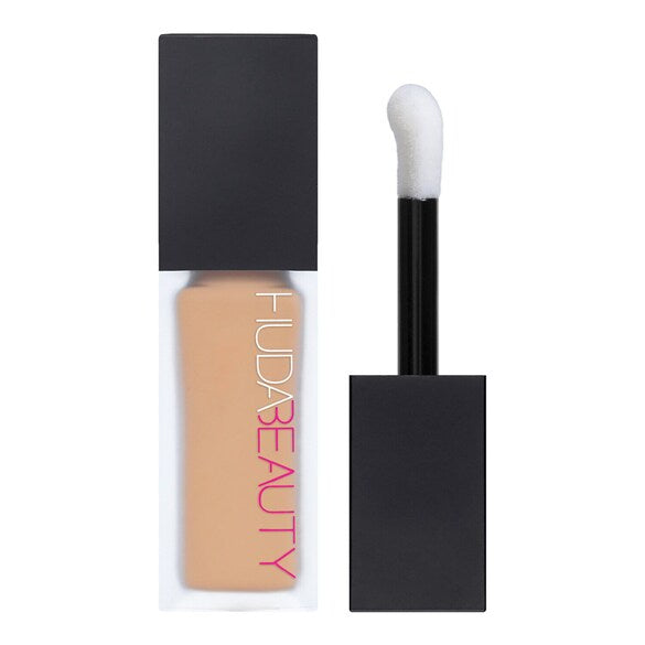 HUDA BEAUTY - Concealer FAUXFILTER Luminous Matte - 3.5N  Sugar Biscuit