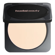 HUDA BEAUTY - Easy Bake Pressed Powder - Poudre Compacte - réf Pound Cake