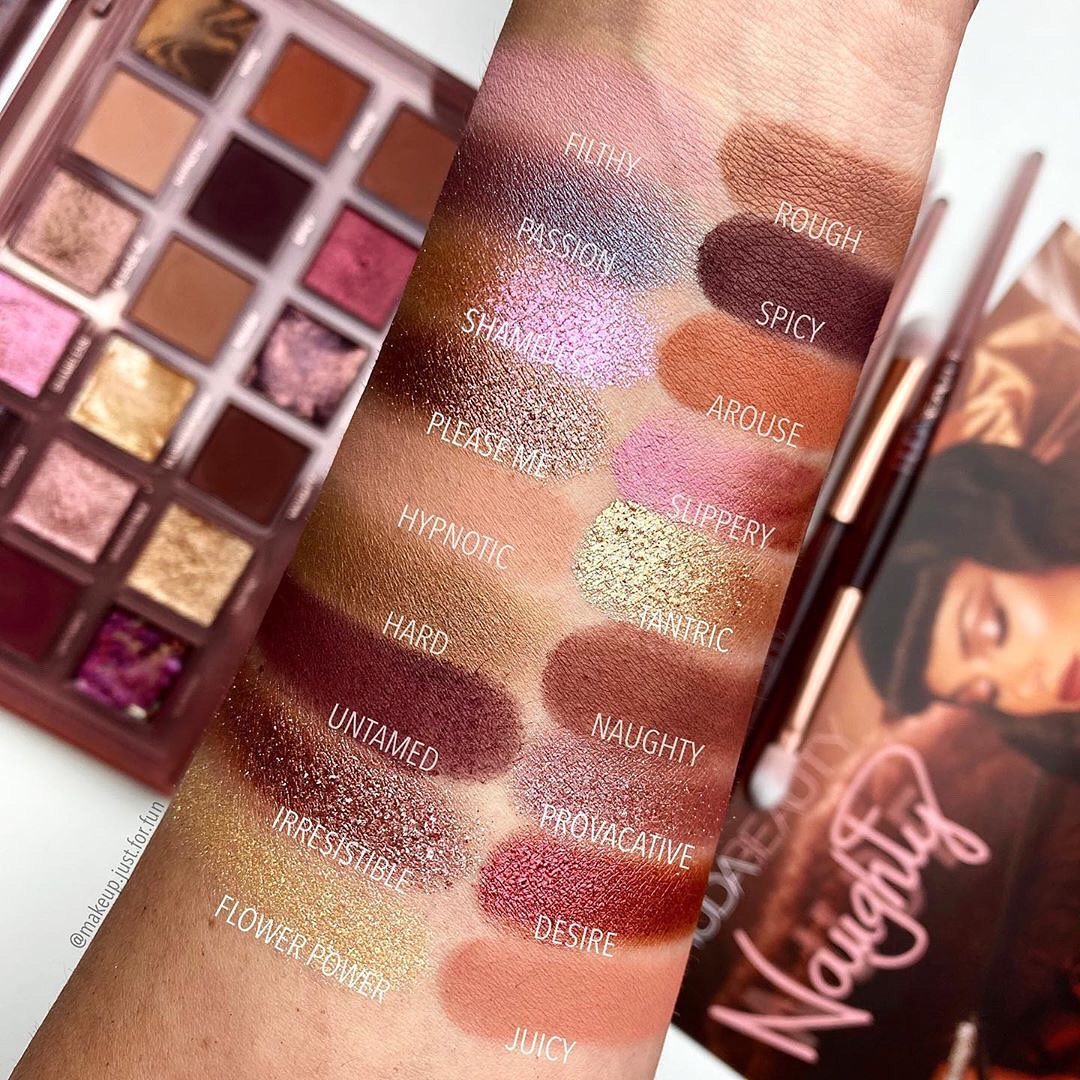 huda-beauty-naughty-nude-eyeshadow-palette