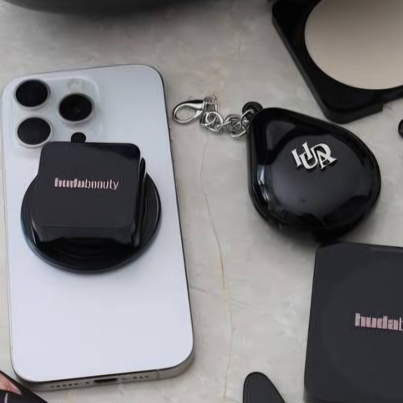 HUDA BEAUTY - Puff Case _ ❌ sans éponge ❌