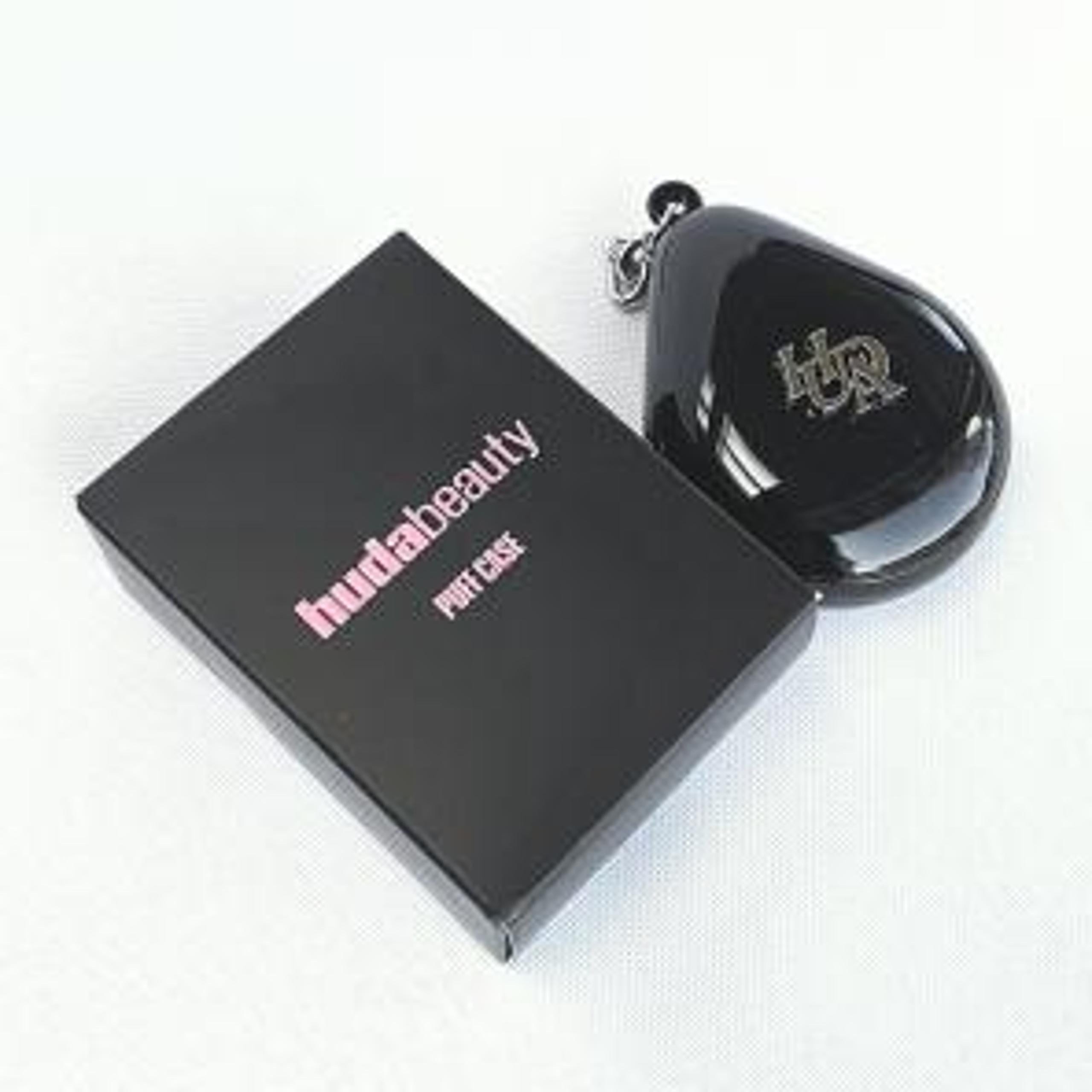HUDA BEAUTY - Puff Case _ ❌ sans éponge ❌