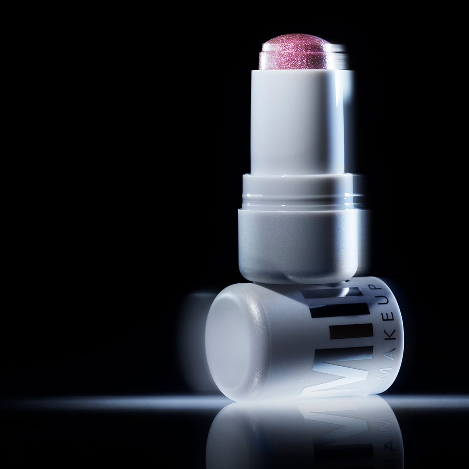 MILK MAKEUP - Cooling Water Jelly Shimmer Stick – Illuminateur pour le visage et les yeux-FRO YO (5 g)