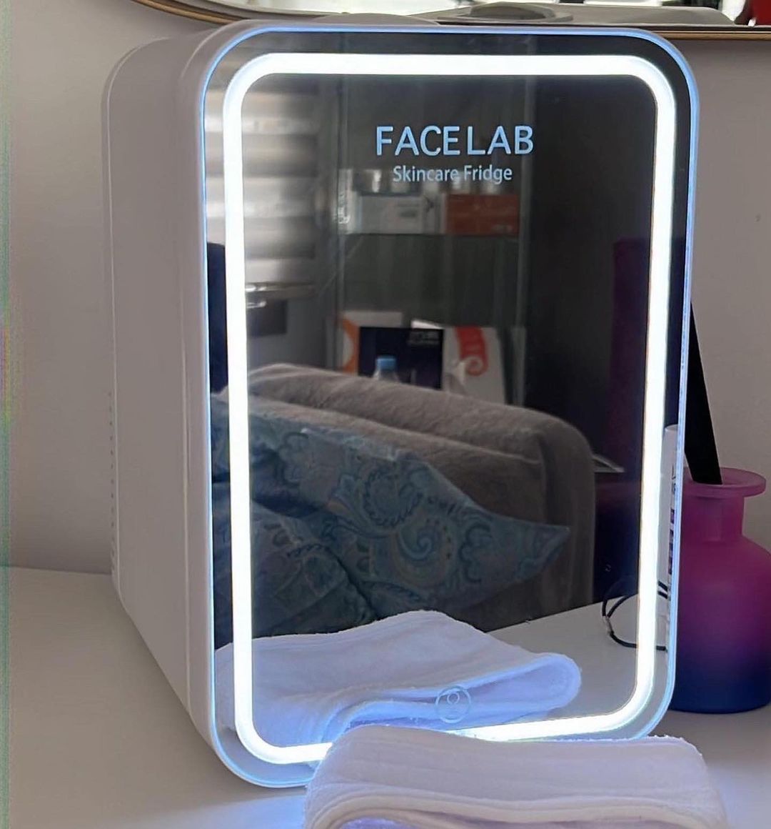 facelab-skincare-fridge-led-mirror